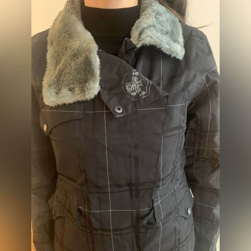 Burton Women’s Small Snowboard Jacket